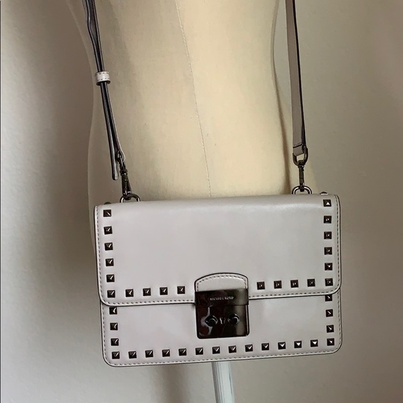 michael kors envelope crossbody